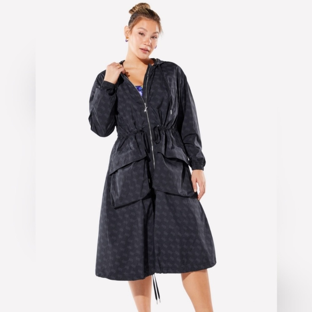 Yitty Fabletics Headliner Jacket Size Medium - image 1